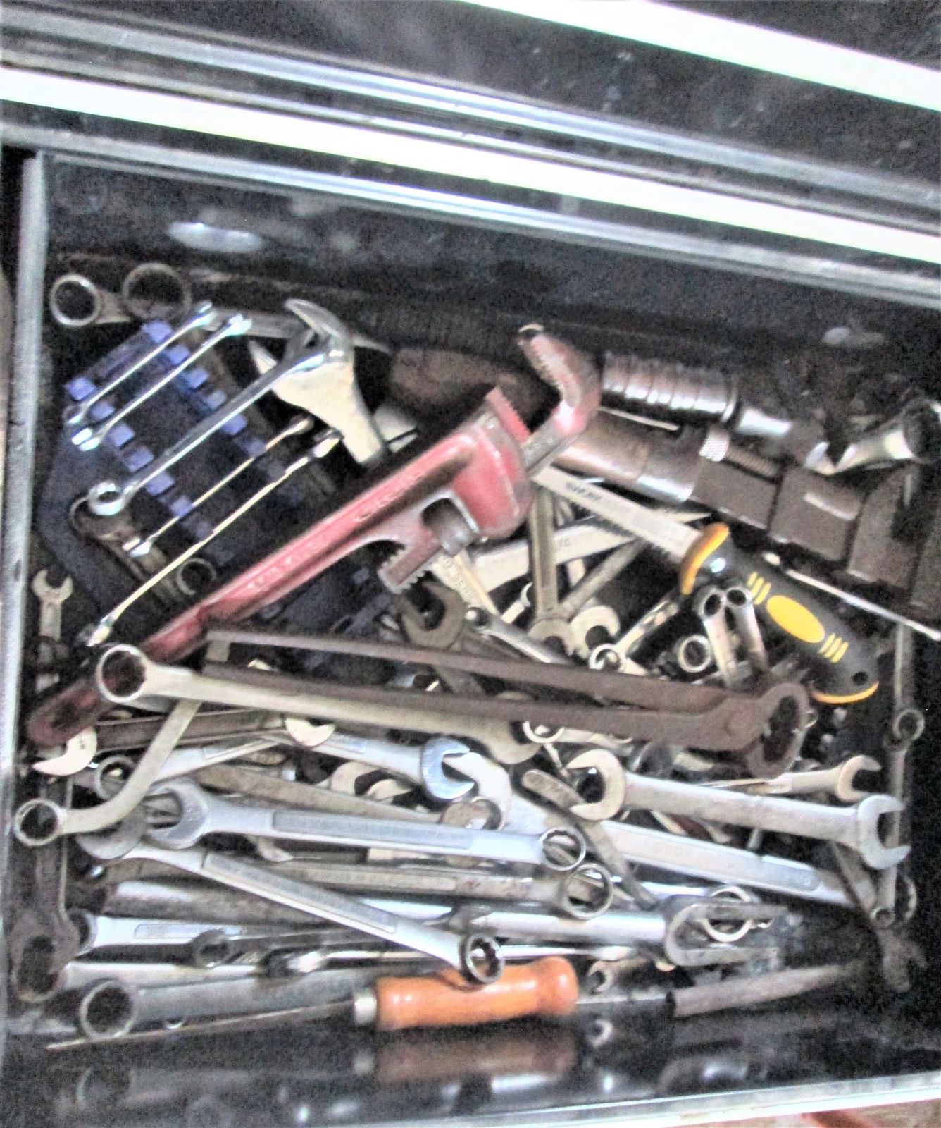 1622898361_toolchesywrenchdrawer.JPG.c9697f6891f5b076f8450ad941be6509.JPG