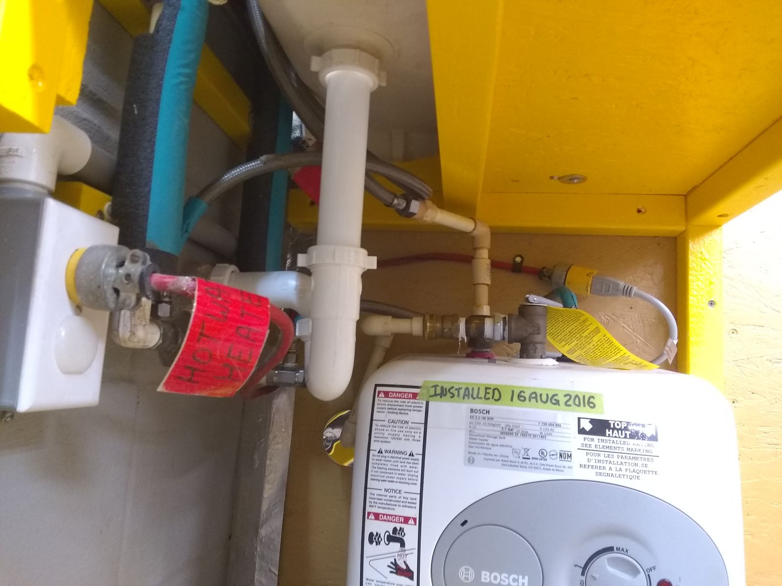 506318411_undersink.jpg.7e31e64d1ddac229ec5110081c8612eb.jpg