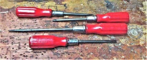 775740553_Drillsortingredhandles.JPG.3c8ad8f9608dce3df6f0b316481d3534.JPG