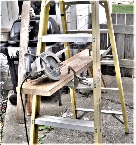 982789833_DungeonshopbenchbuildLadderbenchsaw.JPG.fa293f414c7a4950ffb82cc252677873.JPG