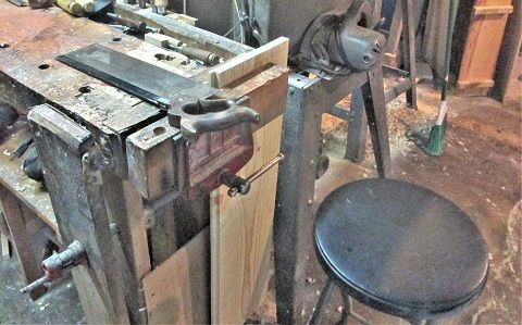 1079166110_SawTilProjectDovetailCenter.JPG.6fe08e524315db102a64e1ac97ead9db.JPG