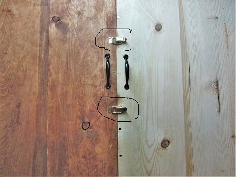 2116936997_ToolCabinetdoorslatchesinstalled.JPG.5d38fbf9bb6082ffd0c4b3ec132b6952.JPG