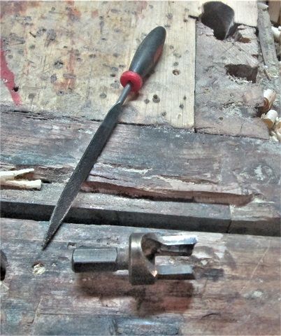 811038439_ToolCabinetdoorscuttersharpened.JPG.7e975bd930cd2bf7f56e4d277964e4d9.JPG