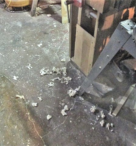 1034673329_SawTilDoorshavings.JPG.62f2cd8f871f53dc0ffe13e07543d014.JPG