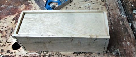 1064744655_DovetailedPlaneBoxtestfitlidandhandle.JPG.5e6d8f72e4bde714f24647b889fb0808.JPG