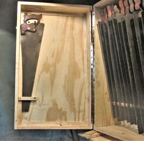 1858471280_SawTilDoor1stsawhung.JPG.974870d5db0cbdd7737cf6fd0778e3f9.JPG