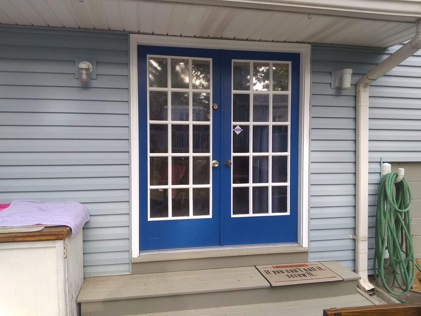 462411232_Painteddoors.jpg.8f6af8c72bf91aabc9d0ba8b4c9e2709.jpg