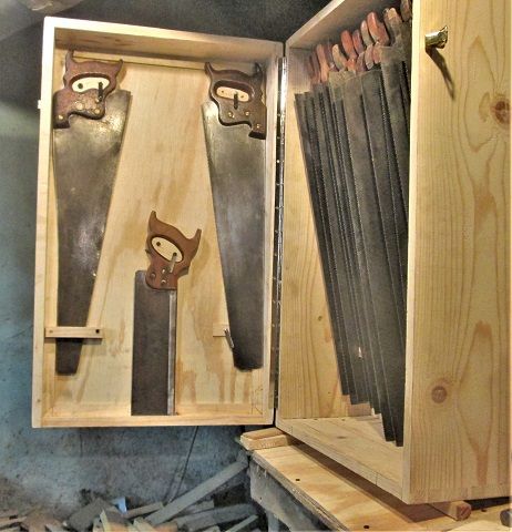 60736479_SawTilDooranother2saws.JPG.11db1b5525f42ed29edfabdfe0ef4f4d.JPG