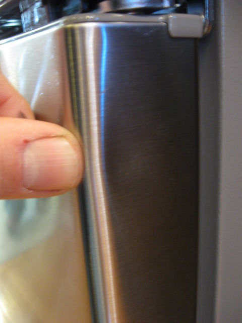 816204073_Copy(2)ofrefrigeratordentfreezer.JPG.3ceb75bdd4bf8e4640b79198746392e9.JPG