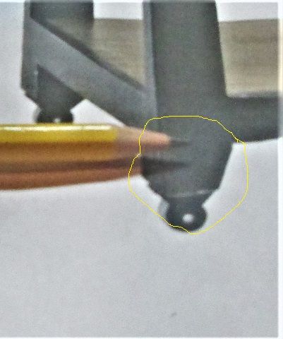 2064871857_JuneProjectbracketfeet.JPG.096d9c78204c10863bf3eb95fea00013.JPG
