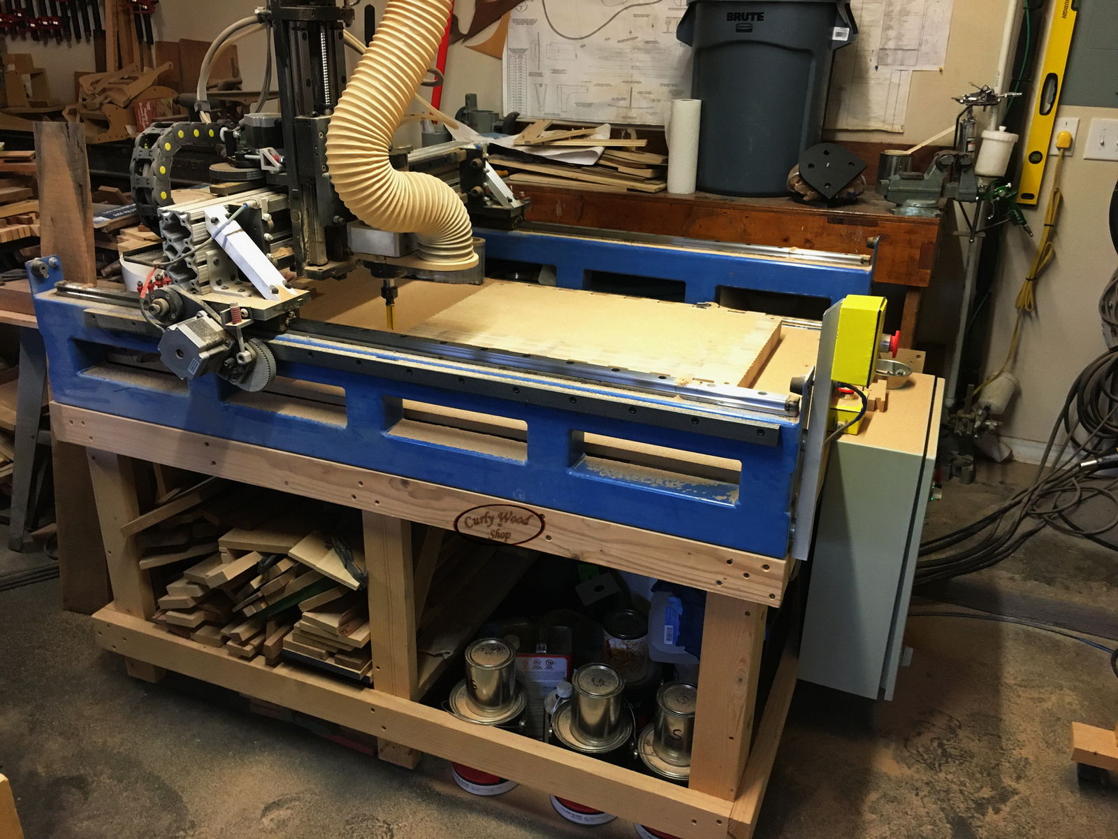 585338426_016-WideshotofCNCcuttingboard.JPG.824e4ace291e95e368a1b20b169037b4.JPG
