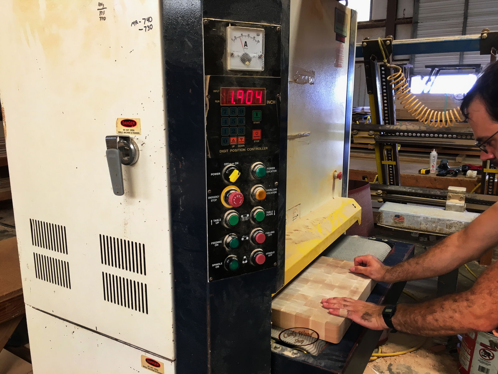 1359274066_020-Widebeltsandingthecuttingboard.JPG.4a098d328ef44b983229435680c06756.JPG