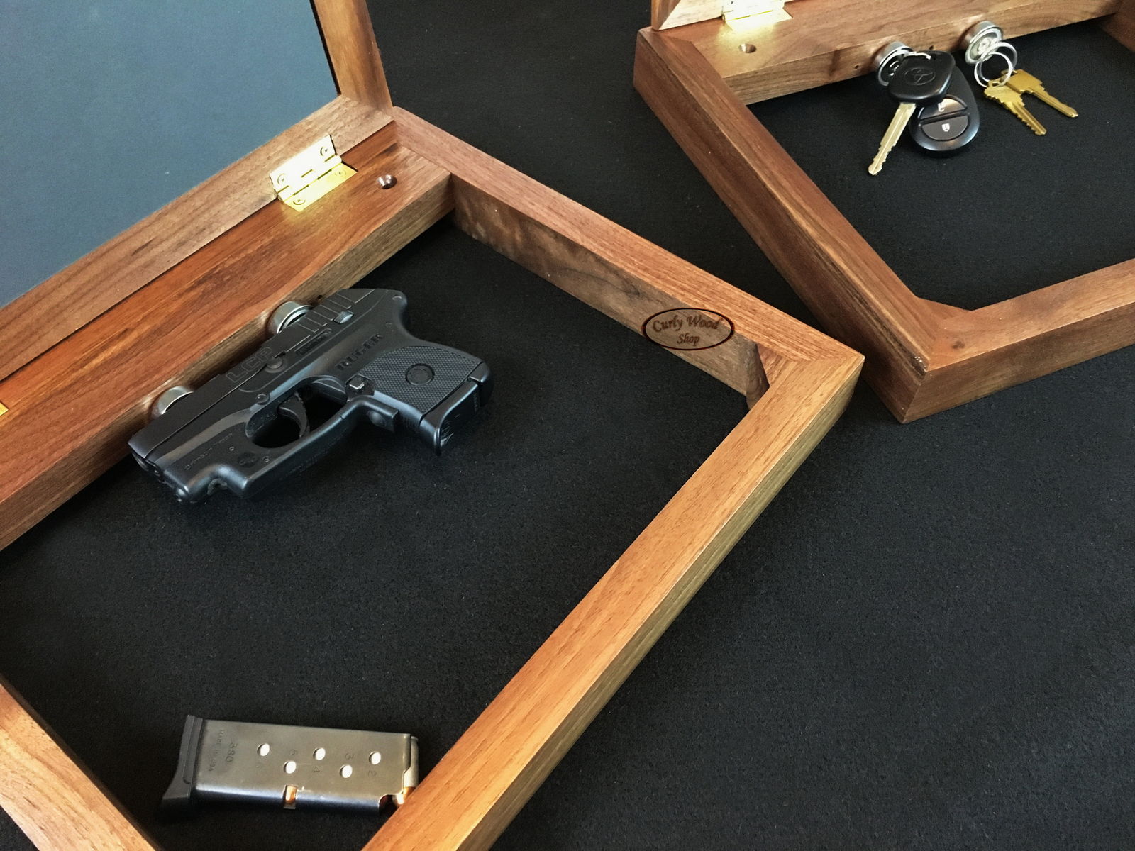 2129157955_006-ConcealmentframesWalnut.JPG.8a5317d03e4c65cdc07ff33f8cc37fb8.JPG
