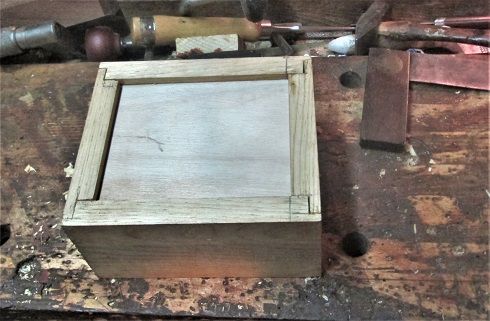 1321640254_DovetailClassboxassembled1.JPG.91b16899393ce28c2362746b05bf66bd.JPG