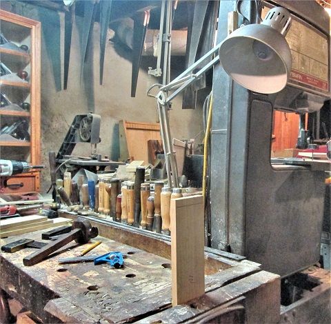 1763304661_Chiselboxworklight.JPG.250aa1f018ddffbed38e5079ce9d3192.JPG