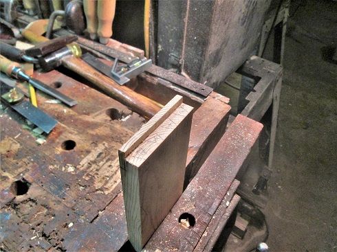 2053228644_DovetailClassDay4betterpinlayouts.JPG.c8cd44bfdbdb1c64235fced02bddcd65.JPG