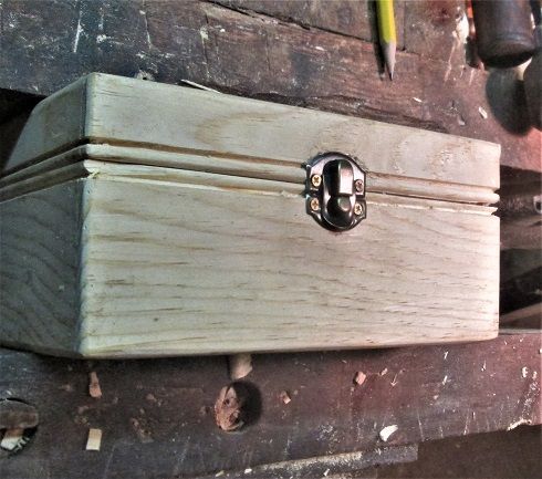519986579_DovetailClassbuildaboxlatchinstalled.JPG.f174f633a2767e8d0b84ee4bd01cb663.JPG
