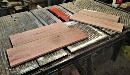 1219036143_CedarToolBoxendsunclamped.JPG.2347f9cb49da8ce5ff46afccbd9b86c2.JPG