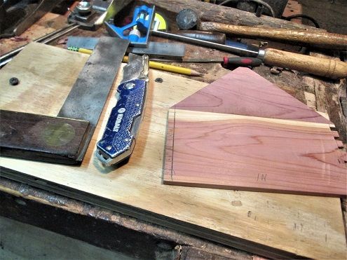 1335318462_CedarToolBoxKnifewall.JPG.db7bc75a3024c8d64c5fee648ec4a1d6.JPG