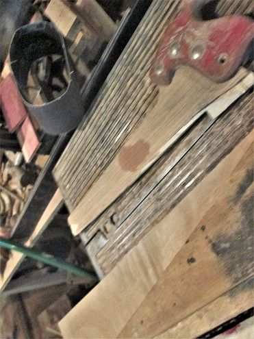 2073080508_CedarToolBoxpushstick.JPG.3e7a1332aa9715c839b29c6e1eaf49ca.JPG