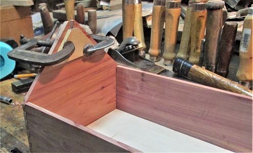 1521210014_CedarToolBox1stgussetinstalled.JPG.cc49680364b17fcf61f77d25b1f21f8e.JPG