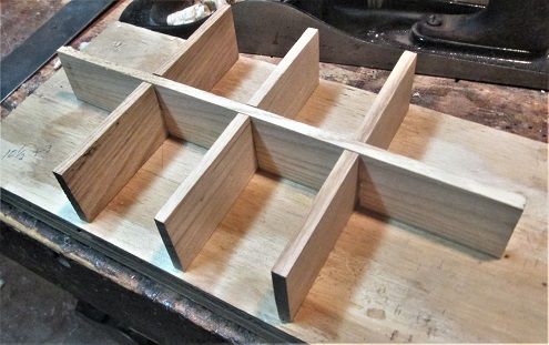 453572887_CedarToolBoxassembled.JPG.652f215dd054949afc41f8a6cedc0aac.JPG