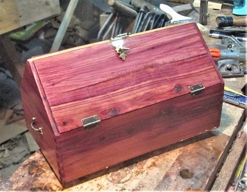 88070395_CedarToolBox1stcoatback.JPG.1283702ce369cd64cb6aa9b13fe535a9.JPG