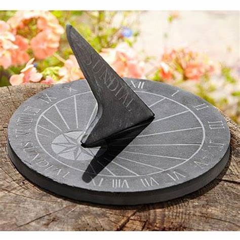 sundial.jpg.125f66f5ce2989d2cf683f799079348e.jpg
