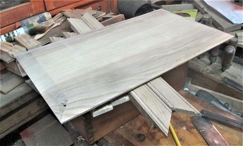 1611415275_Doorbuild101Tuesdayglueup.JPG.5f1425ce4c4875e346acfebc438bab1f.JPG