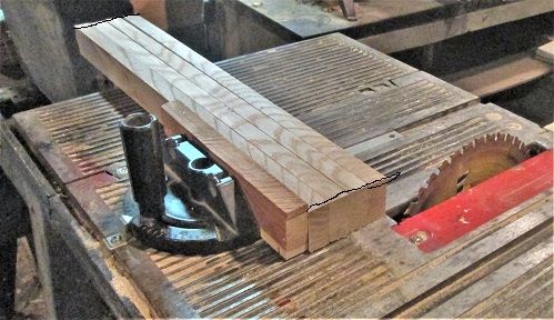 1761808241_BathroomCabinetgangtrimmedstiles.JPG.4d1239c155fa24a97e8d5e018844cd0f.JPG