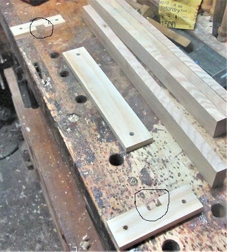 1795586958_BathroomCabinetnotchedjig.JPG.1a50692cb9719eb521bc769a4d2e7277.JPG