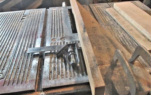 1966863864_Doorbuild101spaced...JPG.fa5ed7912b8fda49db64e0e7834c517f.JPG