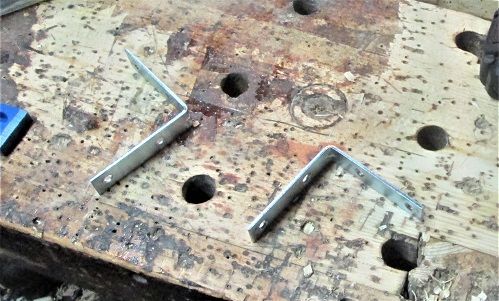 2003469655_DoorInstallhangerbrackets.JPG.7d1739cd56e8e17a65432b244e83cd07.JPG