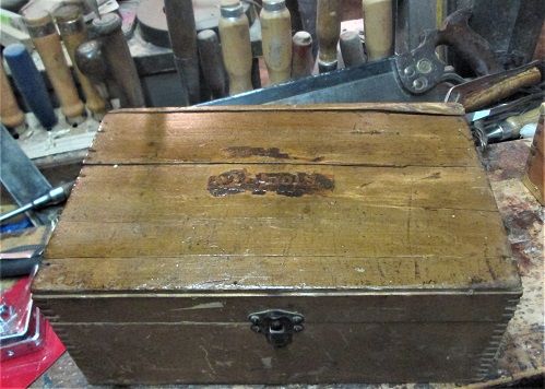 431907602_Toolstowageoutsideoftheold.JPG.60705c9a38eeb1e6b0fff1f679bb12e5.JPG