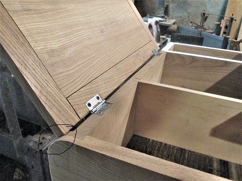 663022856_doorbuild102doorstop..JPG.45c03974efce11671d80c3c52c1a950e.JPG