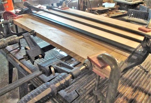 899921666_Doorbuild10110clamps.JPG.0cf873db8ff93cf986b4c5d2f19c2e18.JPG