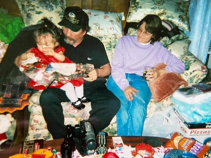 1533769007_CindyandDanny.jpg.154db7abfdbf1c7b9f187494b1762b45.jpg