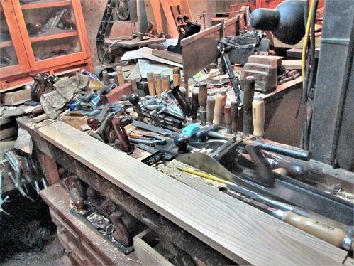 1676528099_Benchcleanupneedstobedone.JPG.11f4433c1edc417bc0dfbae2353af03a.JPG