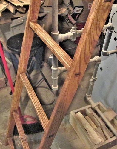 1714421589_TowelLadderPIPtreaddetails.JPG.79502ac2dc67eec623d12744c72b62d0.JPG