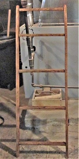 595186100_TowelLadderPIP.waitingonafinish.JPG.673ec4ad778093d66f41f8ab9a31d9f4.JPG