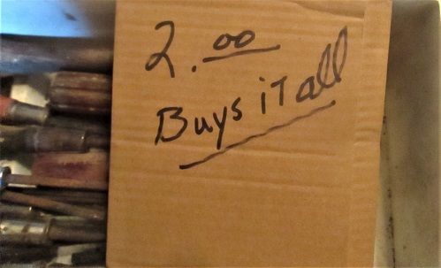 123425168_YardSalefindsnicesign.JPG.e2d4892d6c420e61f22a8d58e74a6e28.JPG