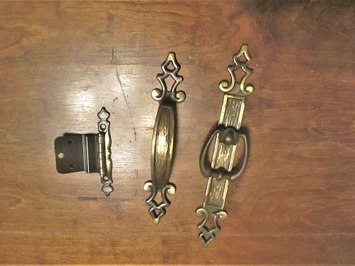 1945569514_Yardsalehardwareselections.JPG.55e7a4a645bebb82256fe9aebf0a1c4c.JPG