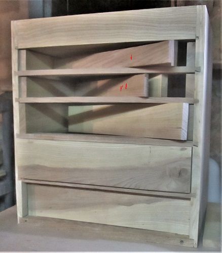 440994969_Drawerbuild101backsforthetop2drawers.JPG.96db3ffd6ec00a1b38cacd314bafc0e6.JPG