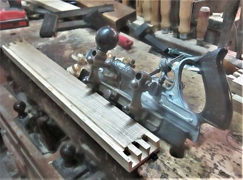 938483292_Drawerbuild101gettingagroovegoing.JPG.26068e147c4b8de9a85b93ec307e076a.JPG