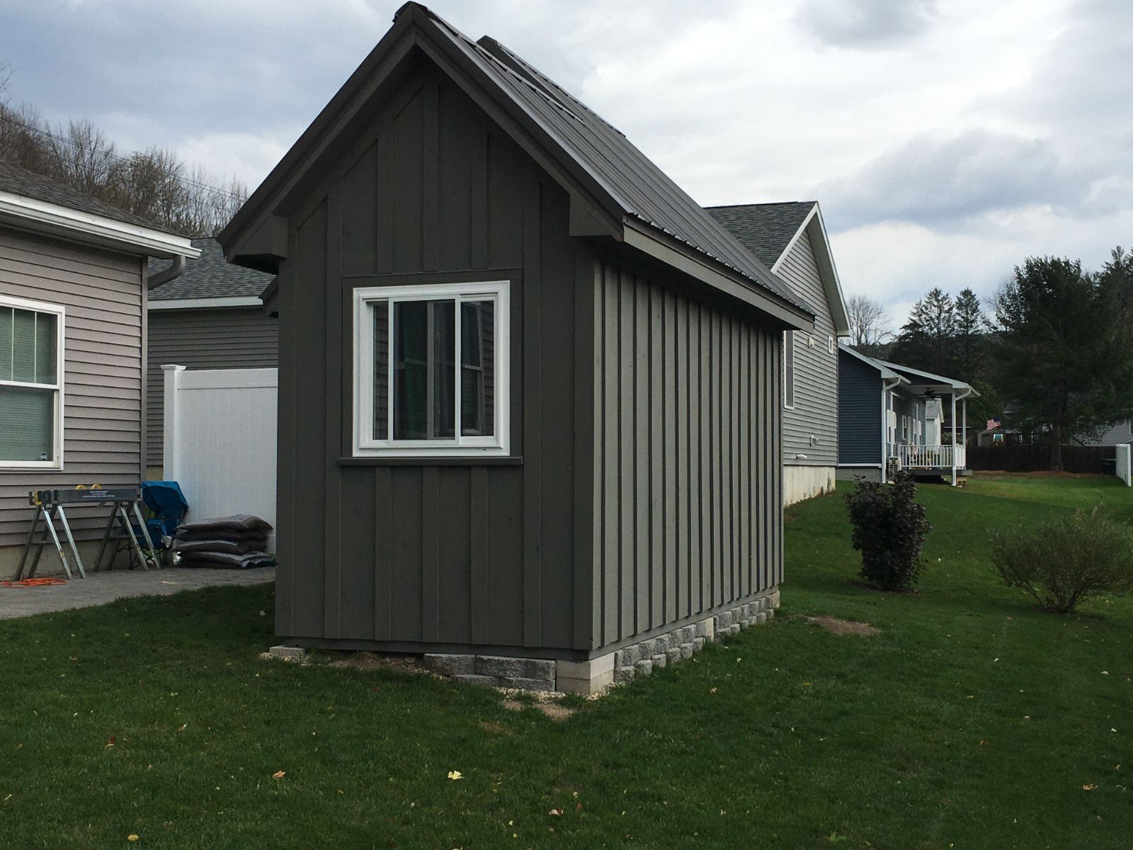shed2.jpeg.f3c08d00360ce3f1529c283bf5fa89d4.jpeg