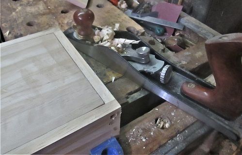 1102703572_Box1beenbusy.JPG.4aa36f173bf09bcff8ea8415ad8f4d9c.JPG