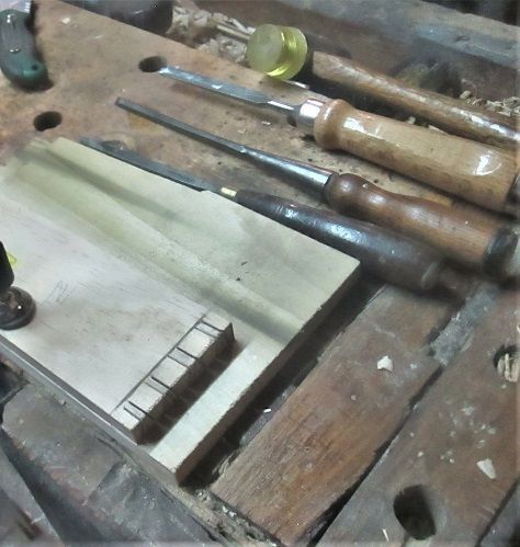 1081474328_BoxNo.2choppingtools.JPG.5c95ca2b8c7df7d6597c0d3e3f274e9c.JPG