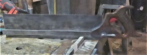 2109431123_BoxNo.2Bishopatwork.JPG.64e77e50c8b6a052a2b61cdf087ec5b9.JPG