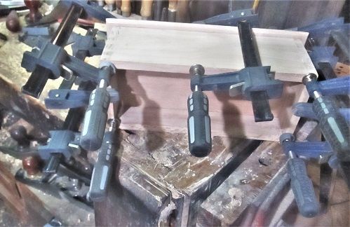 1328307741_DesktopBox7clampglue-up.JPG.c70760a5653758dd829b29dafac8182c.JPG