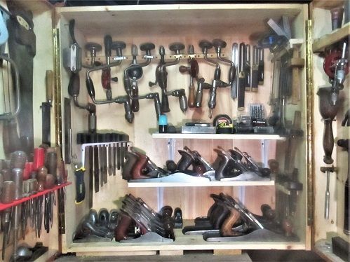 1886999878_TheToolCribfilledup.JPG.bda7cafe3afbb1486848656c4e2d64c6.JPG